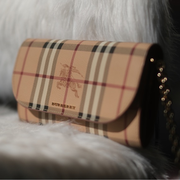 Burberry Crossbody - Picture 3 of 7